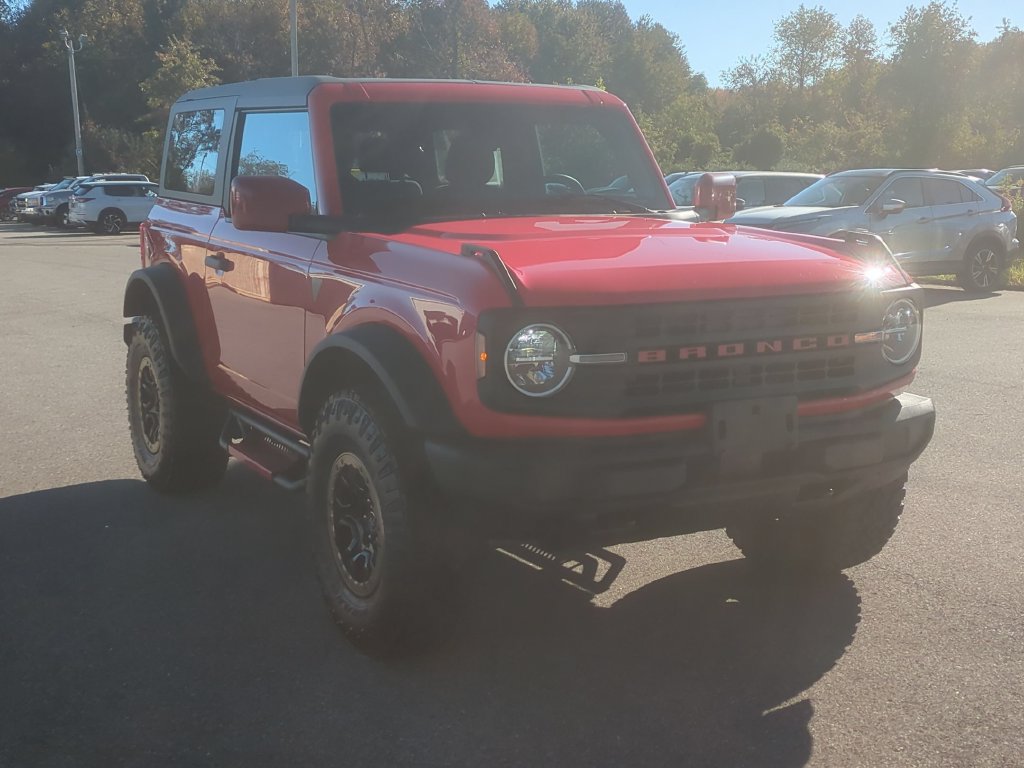 Used 2022 Ford Bronco 2-Door w/ Sasquatch Package AWD/4WD image 3