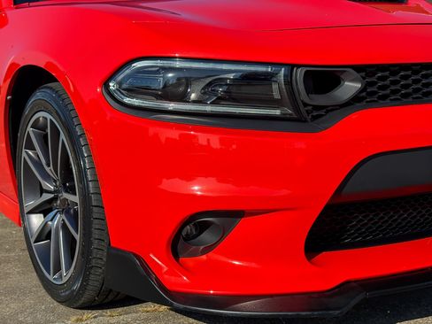 Used 2022 Dodge Charger R/T w/ Plus Group RWD image 3