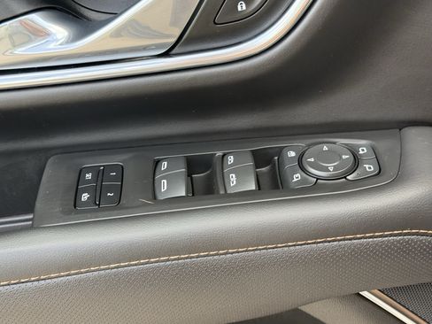 Used 2023 GMC Yukon XL AT4 AWD/4WD image 26
