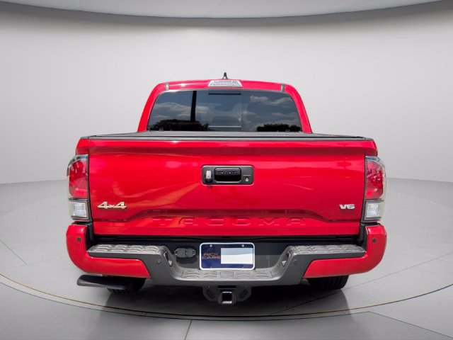 Used 2022 Toyota Tacoma Limited AWD/4WD image 5