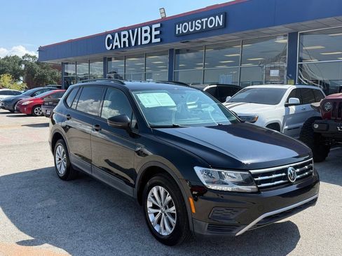 Used 2018 Volkswagen Tiguan S FWD image 1