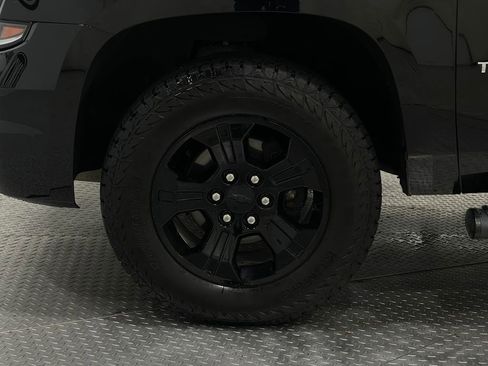 Used 2017 Chevrolet Tahoe LT image 40