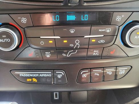 Used 2019 Ford Escape Titanium image 35