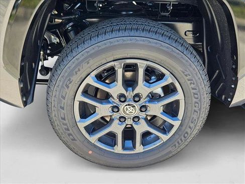 New 2025 Toyota Tundra Platinum image 9