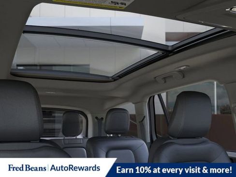 New 2025 Lincoln Aviator AWD w/ Equipment Group 101A image 23