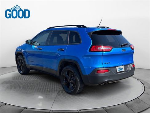 Used 2017 Jeep Cherokee Altitude image 3