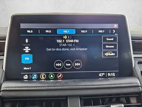 Used 2021 Chevrolet Suburban Premier w/ Premium Package image 11