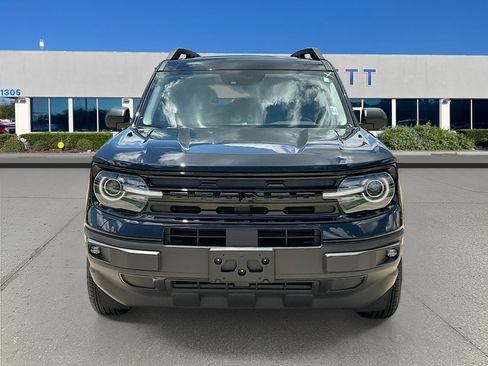 Used 2023 Ford Bronco Sport Outer Banks w/ Tech Package AWD/4WD image 2