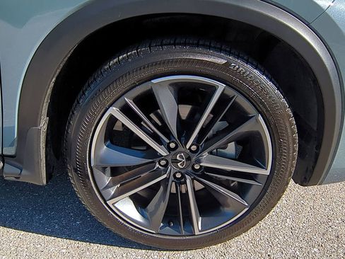 Used 2023 INFINITI QX55 Essential w/ Accent Package image 11