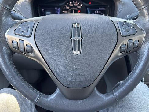 Used 2013 Lincoln MKX AWD image 49