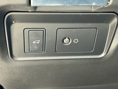 Used 2020 Land Rover Range Rover Evoque S image 24