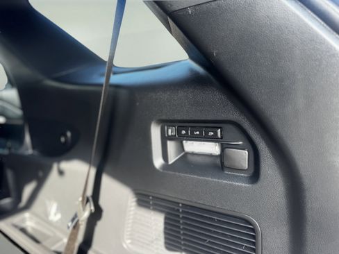 Used 2025 Ford Explorer ST image 7