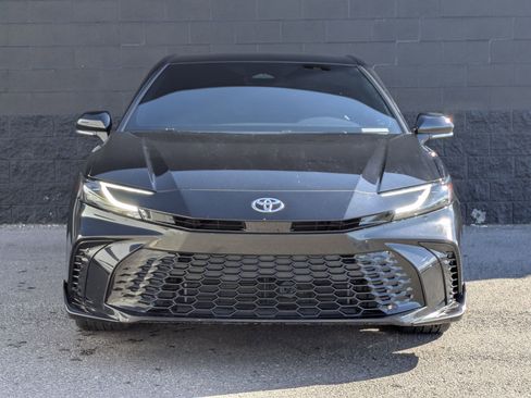 Used 2025 Toyota Camry XSE image 2