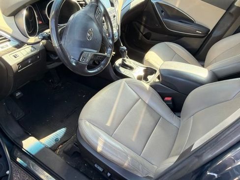 Used 2017 Hyundai Santa Fe Sport w/ 2.4L Tech Package 04 AWD/4WD image 18
