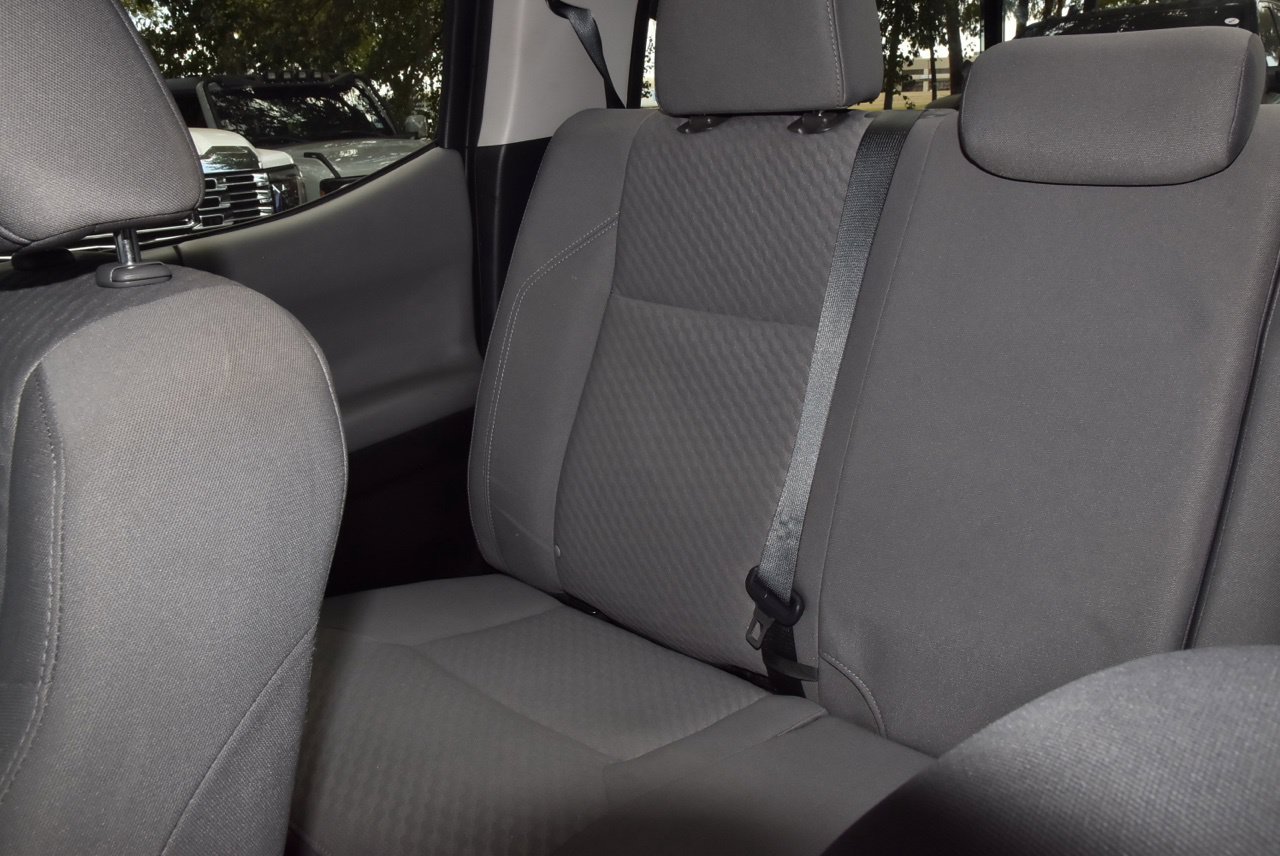 Used 2023 Toyota Tacoma SR5 RWD image 18