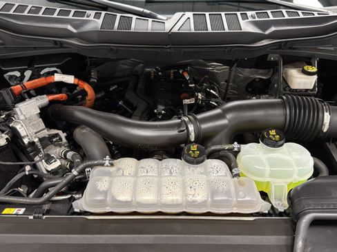 Used 2024 Ford F150 Lariat w/ Equipment Group 502A High AWD/4WD image 29