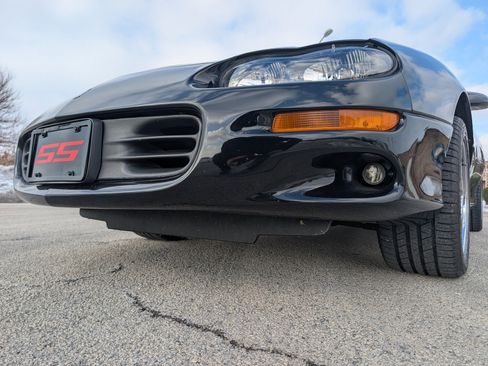 Used 2001 Chevrolet Camaro Z28 w/ SS Performance/Appearance Pkg image 48