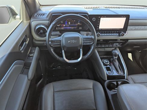 Used 2023 Chevrolet Colorado ZR2 w/ ZR2 Convenience Package III AWD/4WD image 26