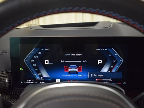 Used 2026 BMW X7 M60i image 32