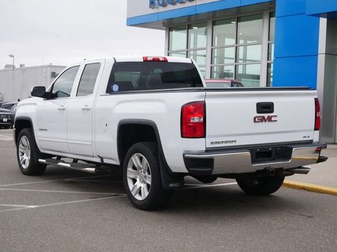 Used 2017 GMC Sierra 1500 SLE w/ SLE Value Package AWD/4WD image 3