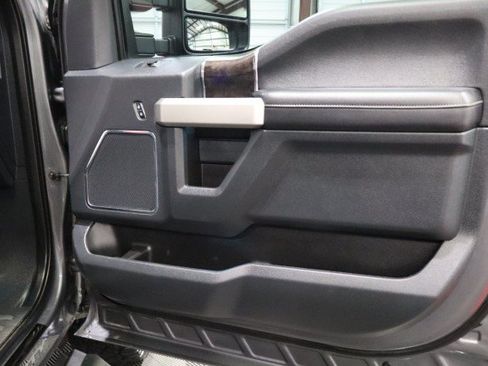 Used 2022 Ford F250 Lariat w/ Lariat Ultimate Package AWD/4WD image 58