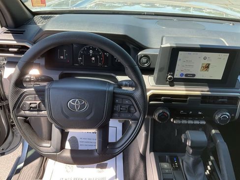 Used 2024 Toyota Tacoma SR5 RWD image 5