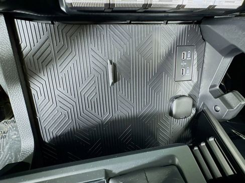 Used 2025 Toyota Tacoma TRD Off-Road image 20