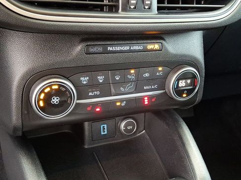 Used 2020 Ford Escape SEL image 16