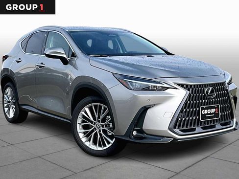 Used 2025 Lexus NX 350 AWD w/ Premium Package image 2