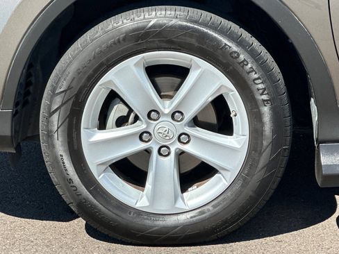 Used 2014 Toyota RAV4 XLE FWD image 24
