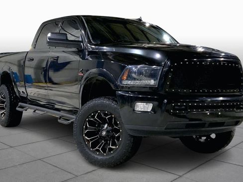 Used 2015 RAM 2500 Laramie w/ Black Appearance Group image 3