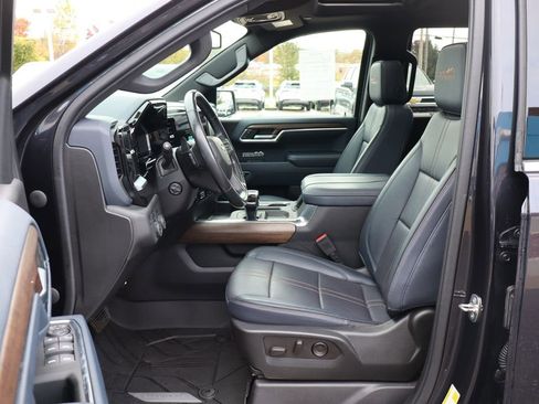 Used 2023 Chevrolet Silverado 1500 High Country w/ High Country Premium Package image 15