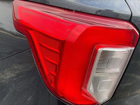 Certified 2023 Ford Explorer XLT w/ Equipment Group 202A image 25