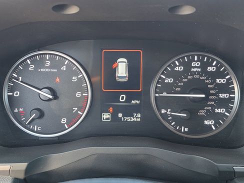 Used 2024 Subaru Ascent Premium w/ Convenience Package image 28