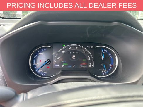 Used 2025 Toyota RAV4 LE AWD/4WD image 11