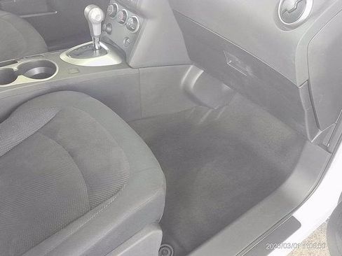 Used 2015 Nissan Rogue S w/ Convenience Package image 17