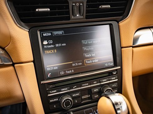 Used 2015 Porsche 911 Carrera S image 31