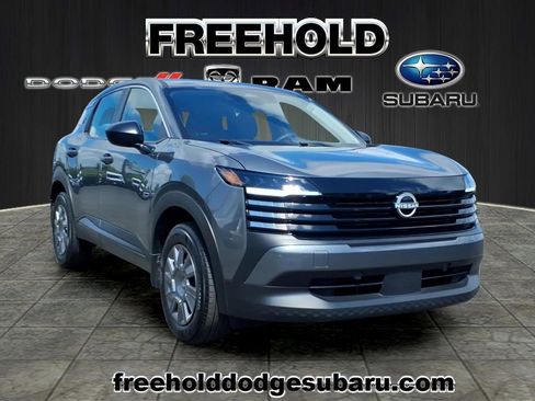 Used 2025 Nissan Kicks S AWD/4WD image 1