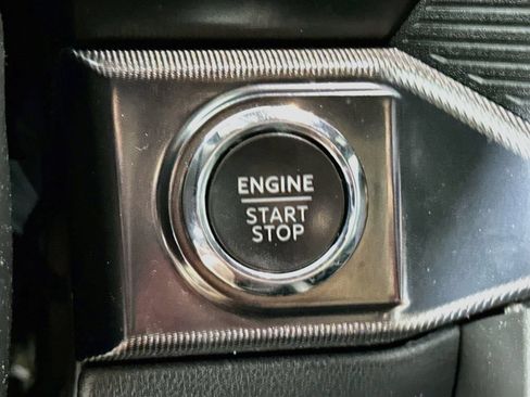 Used 2024 Ford F150 Lariat w/ Equipment Group 502A High AWD/4WD image 19