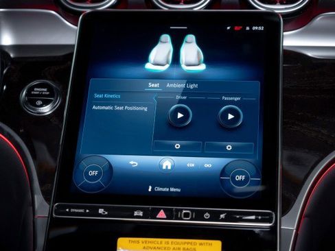 Certified 2025 Mercedes-Benz GLC 300 image 16