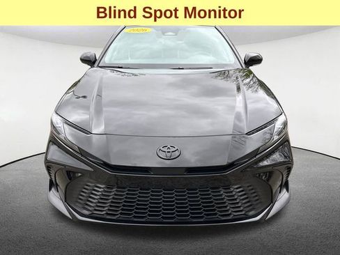 Used 2026 Toyota Camry SE FWD image 4