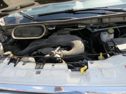 Used 2015 Ford Transit 150 XLT image 25