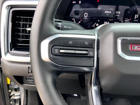 Used 2024 GMC Canyon Elevation w/ Convenience Package image 23