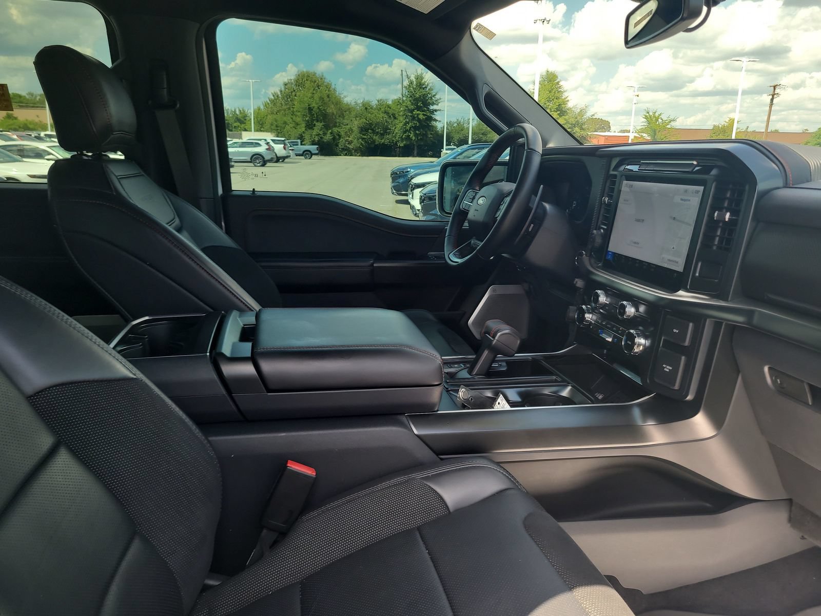 Used 2025 Ford F150 Raptor AWD/4WD image 27