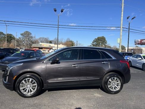Used 2018 Cadillac XT5 Luxury w/ Driver Awareness Package image 9