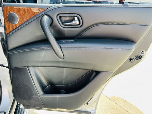 Used 2019 INFINITI QX80 Luxe AWD/4WD image 31