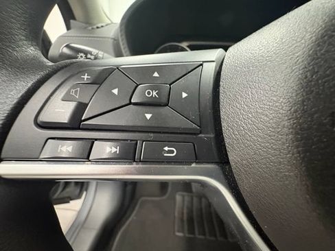 Used 2024 Nissan Sentra SV FWD image 15