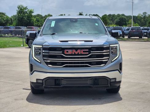 Used 2025 GMC Sierra 1500 SLT RWD image 2