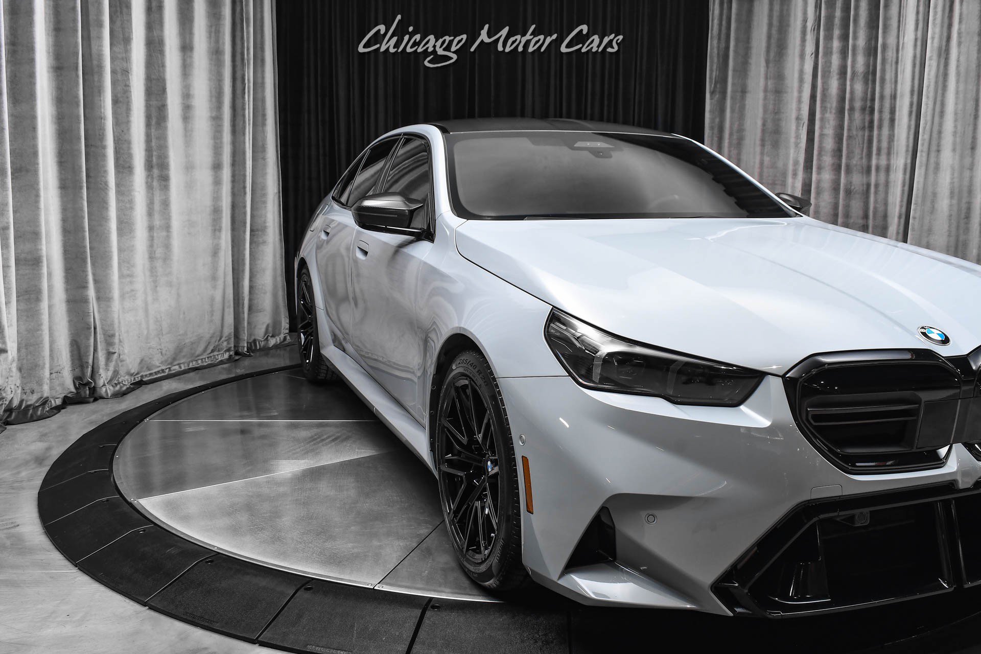 Used 2025 BMW M5 w/ Carbon Package AWD/4WD image 48
