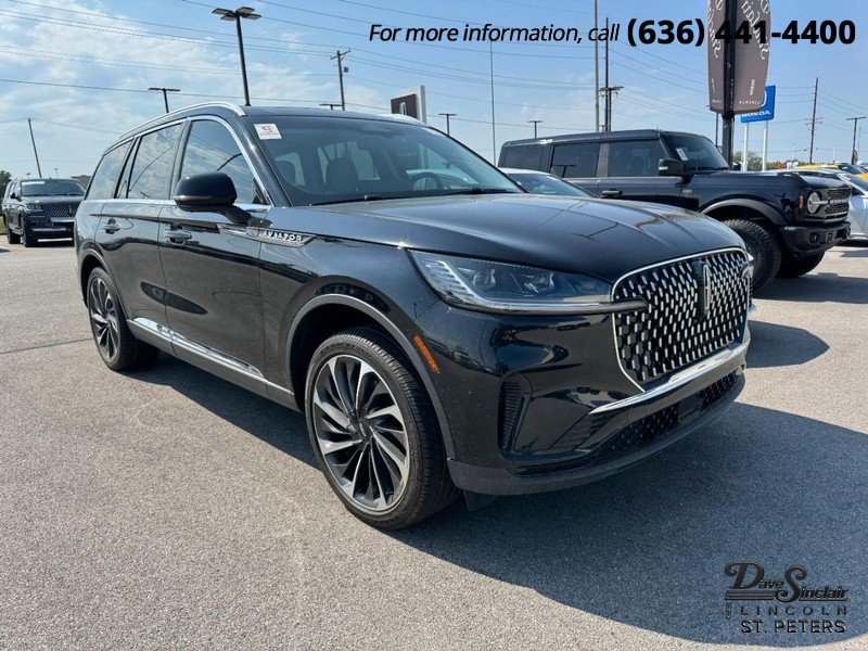 Certified 2025 Lincoln Aviator Reserve w/ Equipment Group 201A AWD/4WD image 1